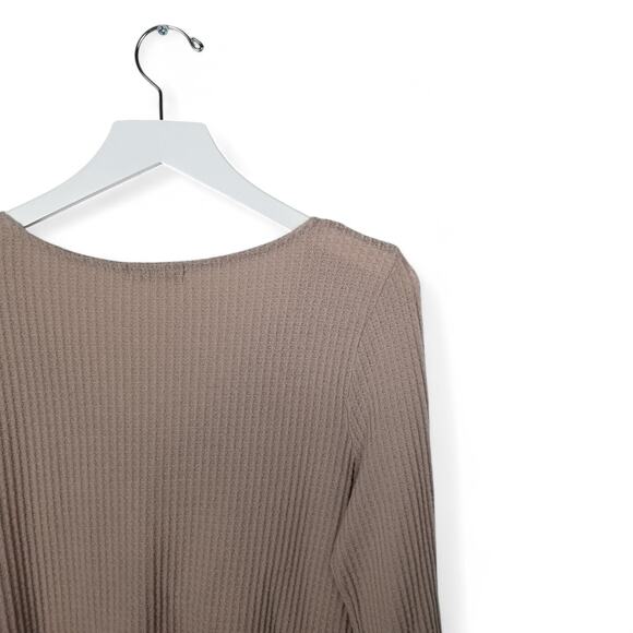 Anthropologie PAPER CRANE Waffle Knit Boho V-Neck Peplum Top #T41788A - Medium - Picture 4 of 7